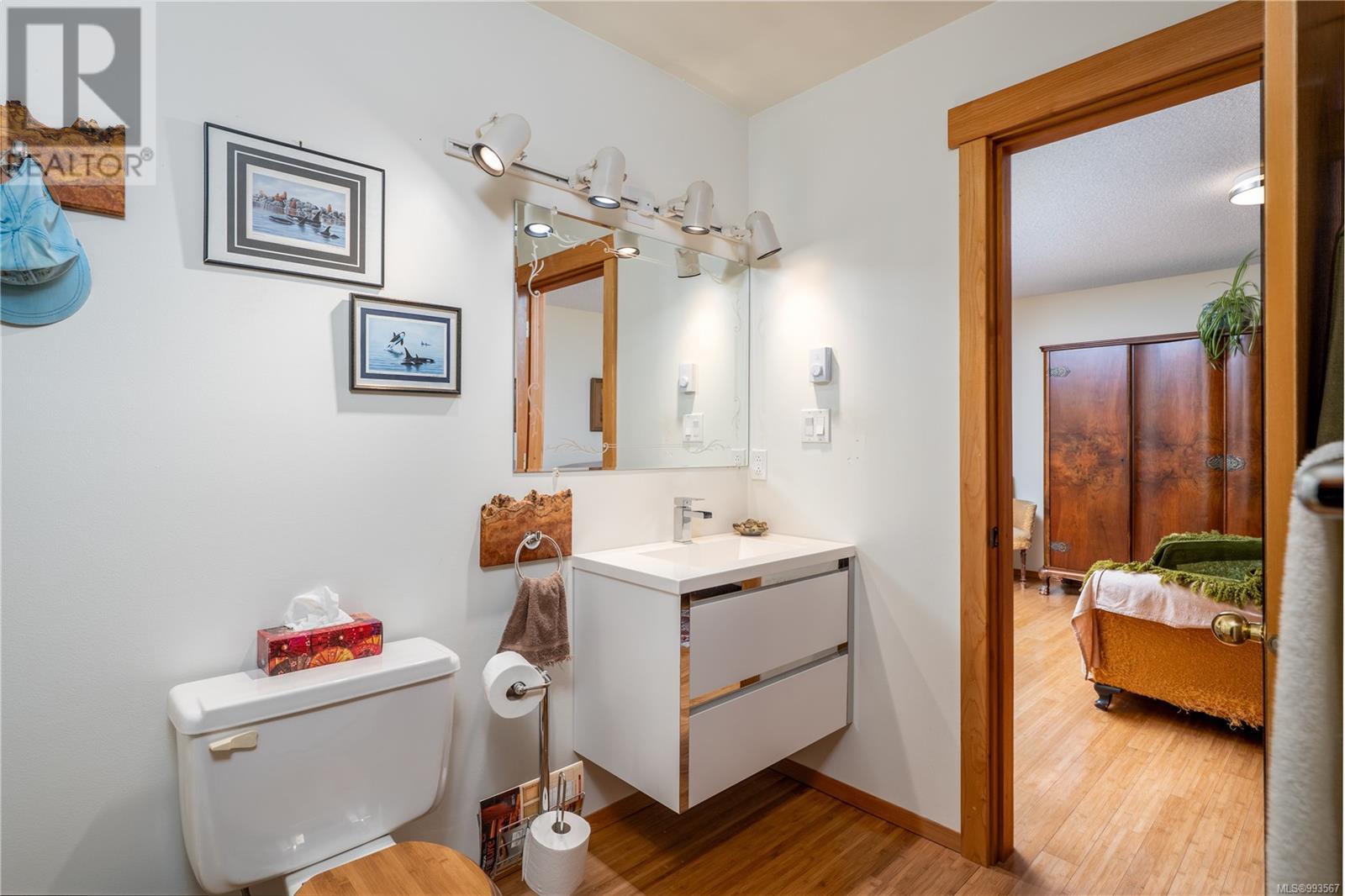 2897 Fuller Lake Rd, Chemainus