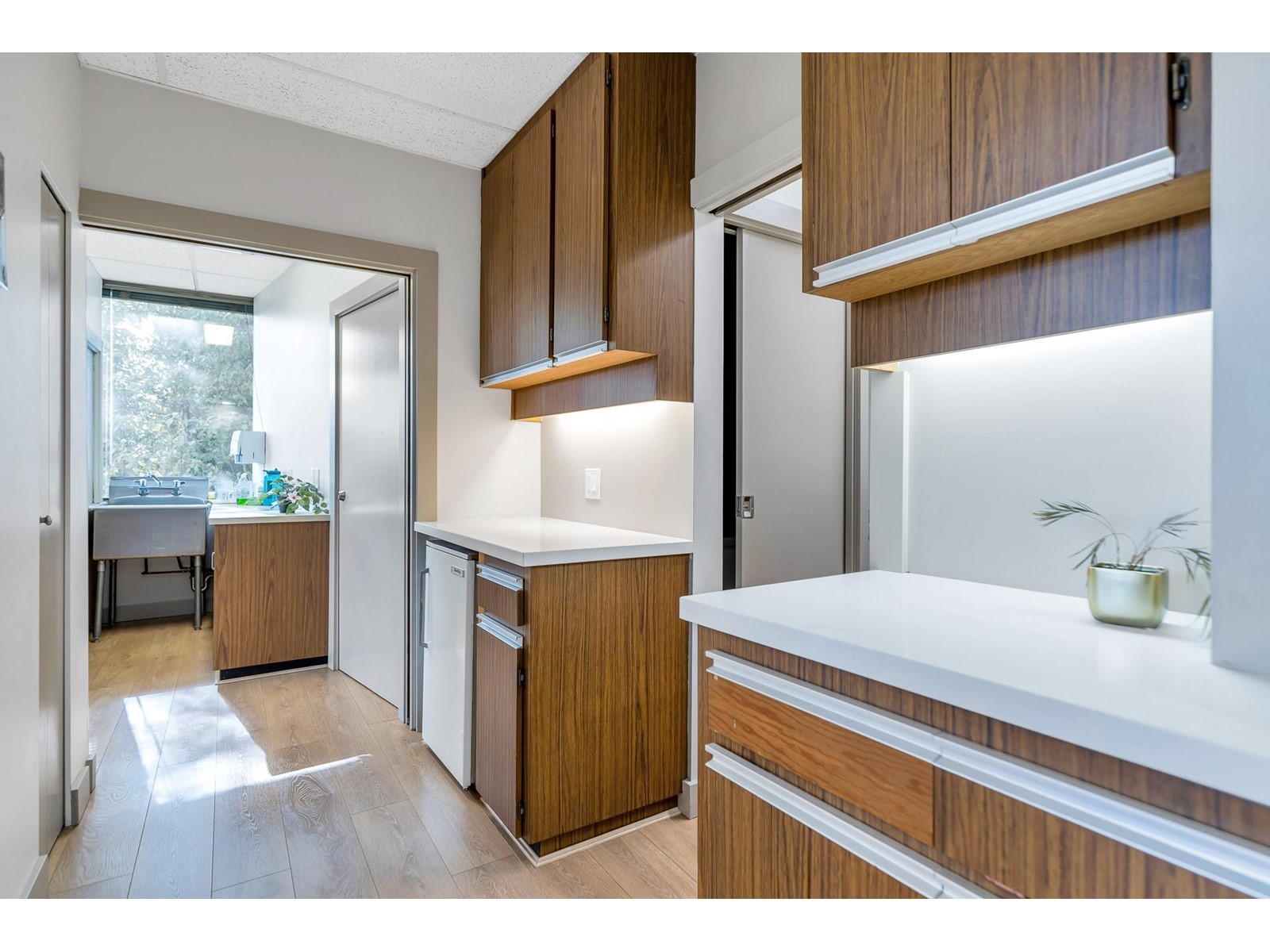 Photo 8 of 207 13798 94 A Avenue, Surrey BC