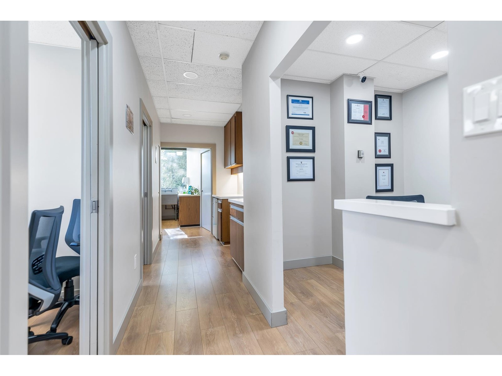 Photo 7 of 207 13798 94 A Avenue, Surrey BC