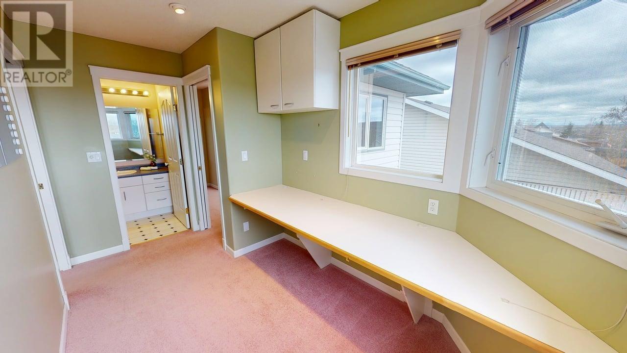 9808 114 AVENUE, Fort St. John
