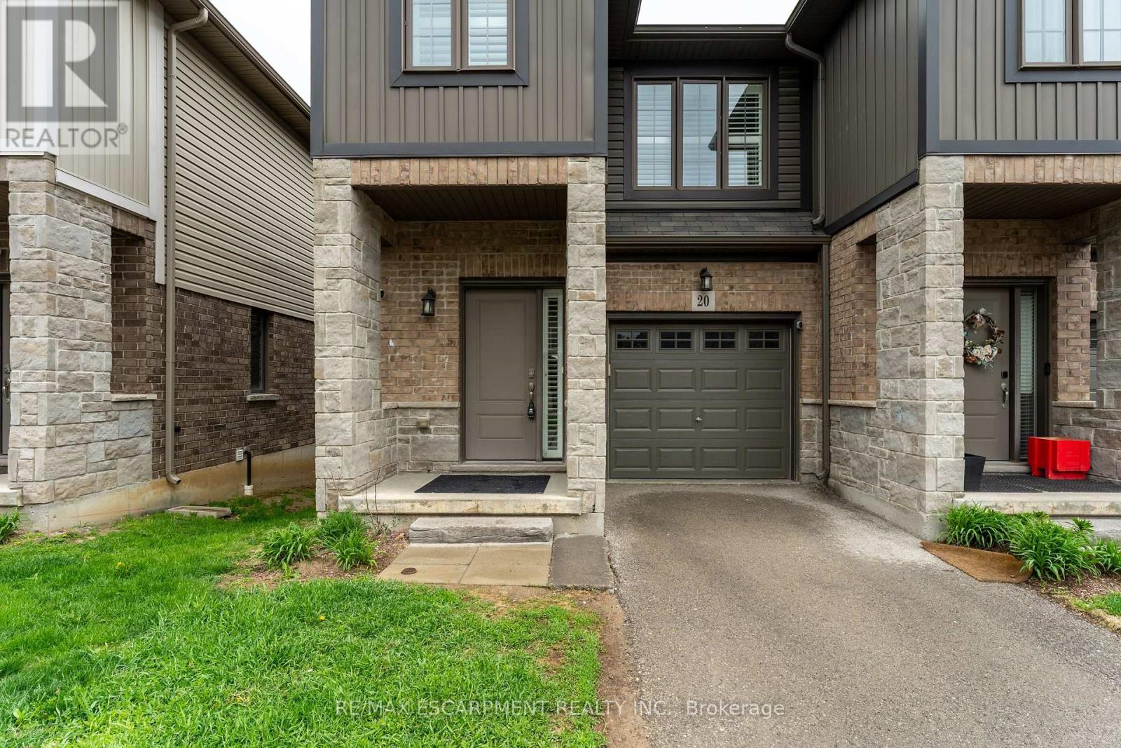 Photo 12 of 20 377 Glancaster Road, Hamilton ON