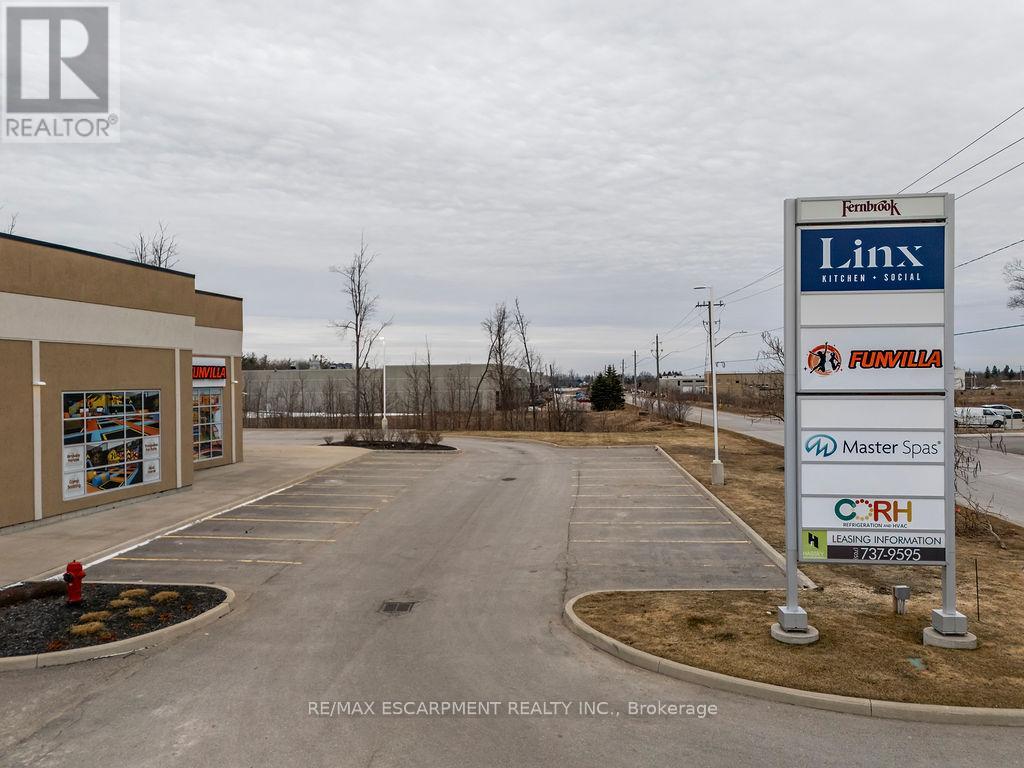 Photo 48 of 1 312 King Street, Barrie ON