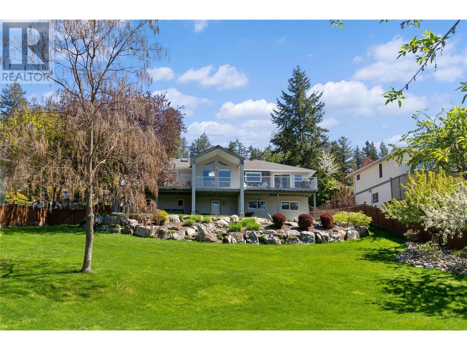  4771 16 Street Northeast, Salmon Arm