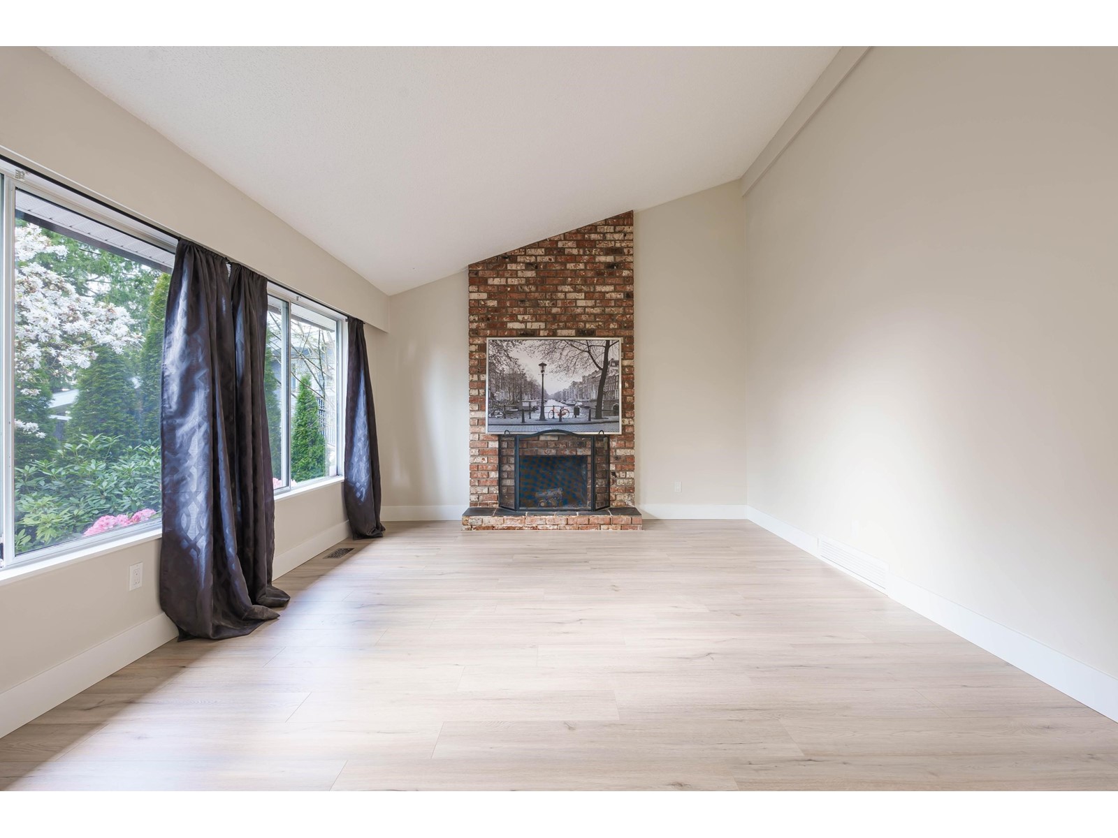 8366 ARBOUR, Delta