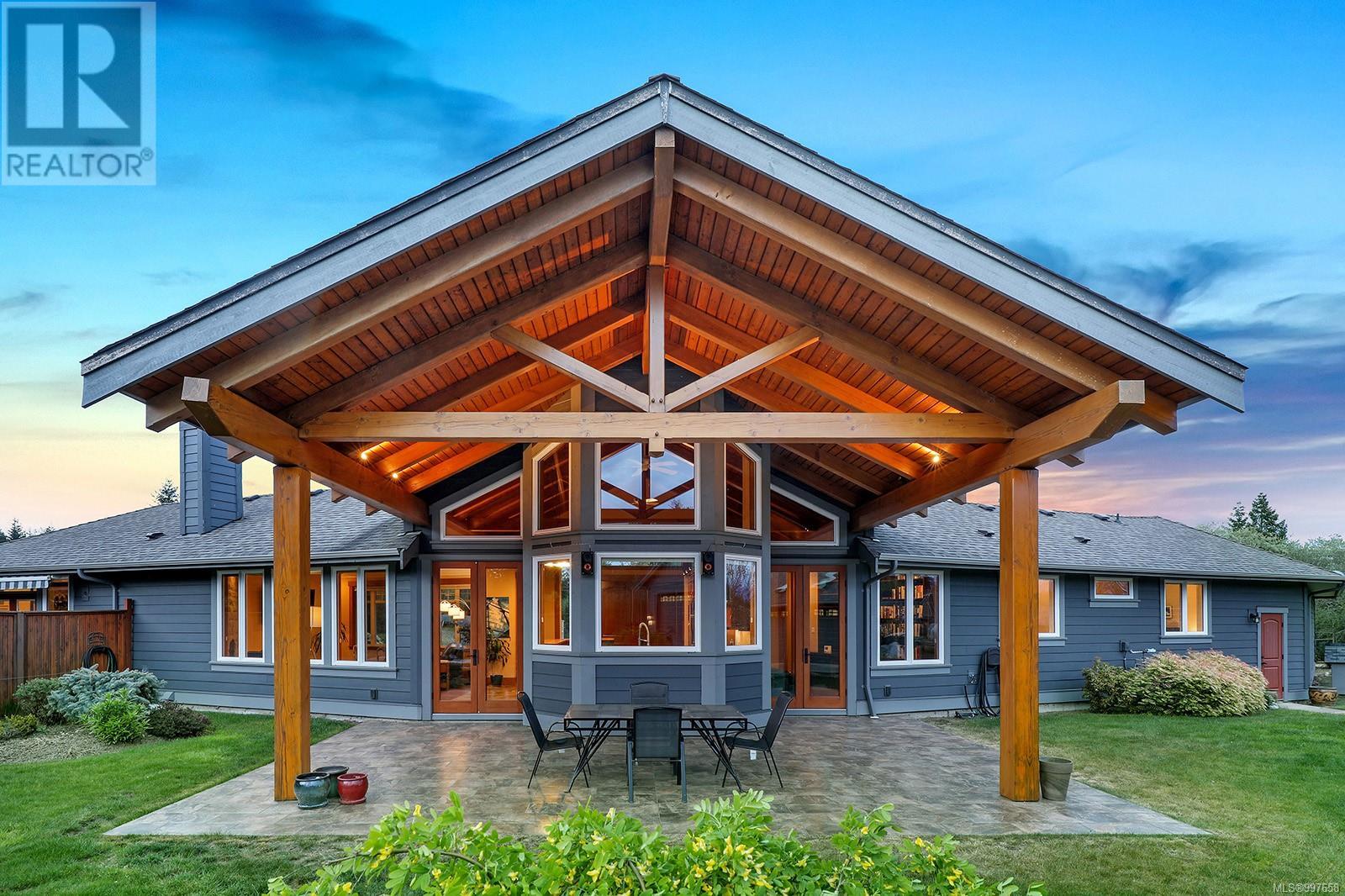 1151 Anderton Rd, Comox