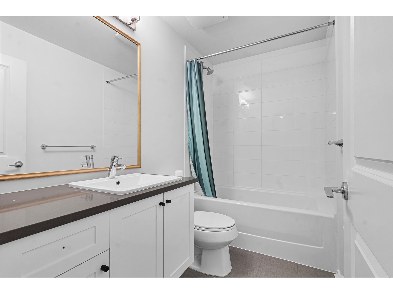 100 15268 28 AVENUE, Surrey real estate listing R2997932