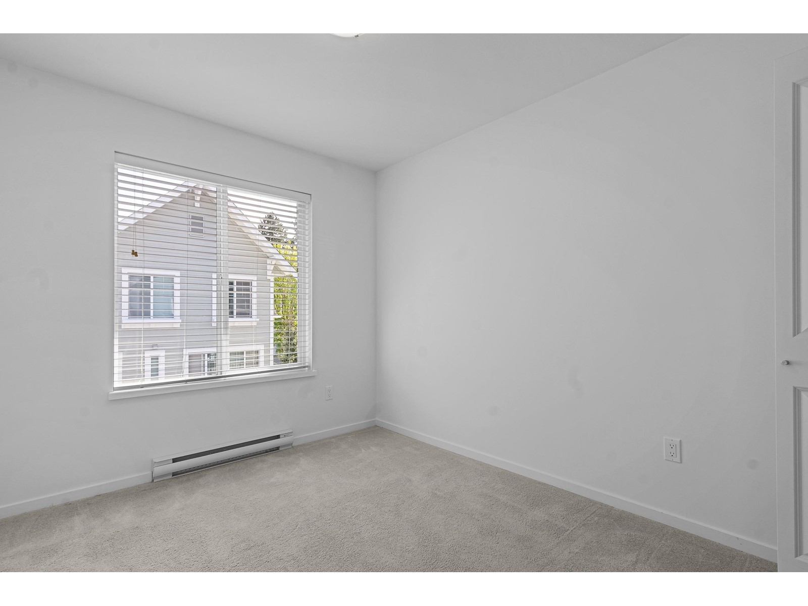 100 15268 28 AVENUE, Surrey real estate listing R2997932