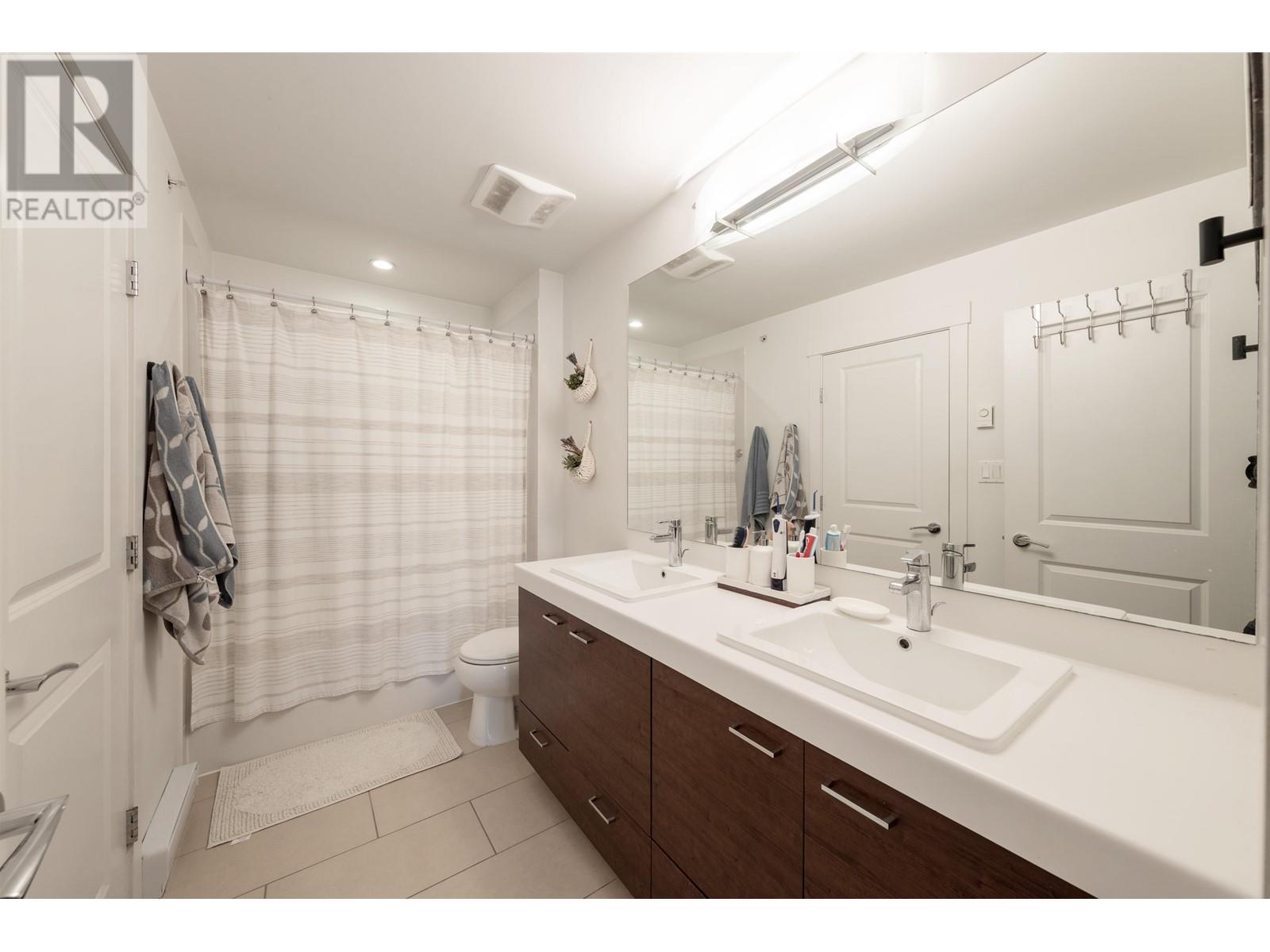 2015 2655 BEDFORD STREET, Port Coquitlam