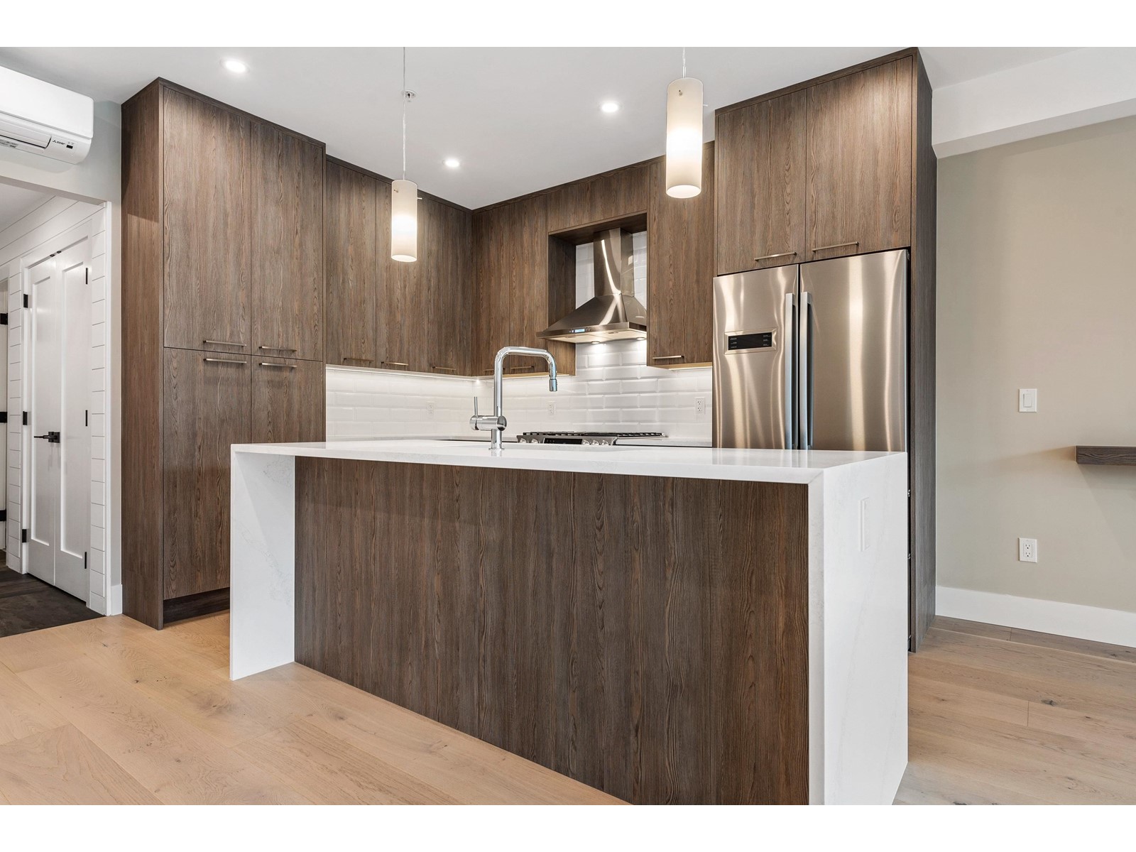 205 3175 COLUMBIA VALLEY ROAD, Cultus Lake North, Cultus Lake