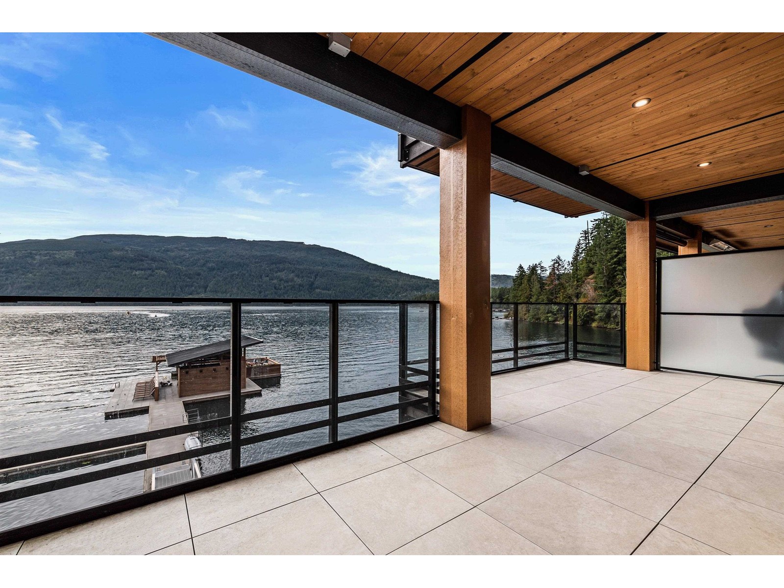 205 3175 COLUMBIA VALLEY ROAD, Cultus Lake North, Cultus Lake