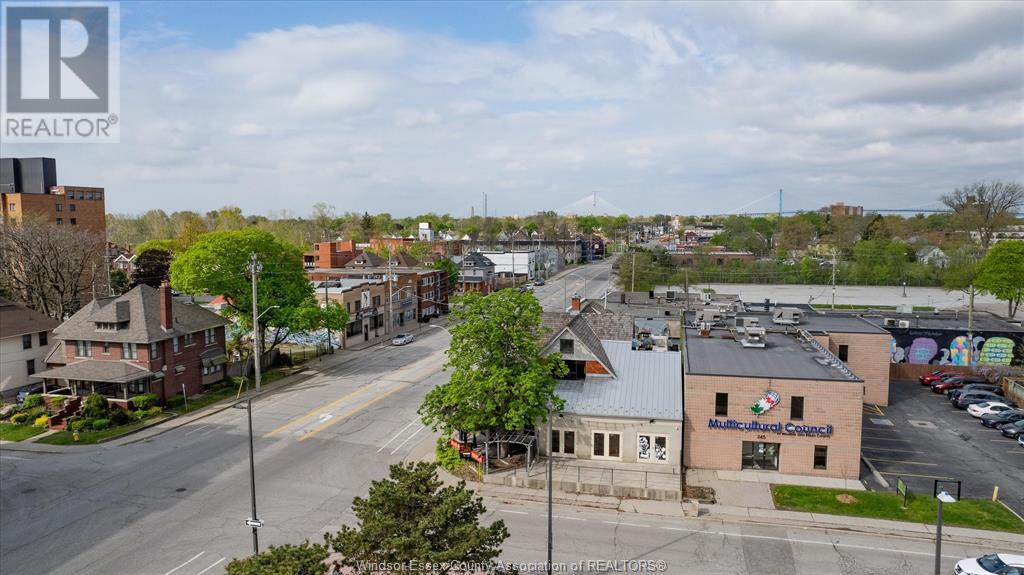 Photo 37 of 620 University Avenue West, Windsor ON
