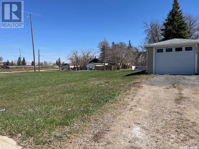 Photo 3 of 2017 York Street, Regina SK