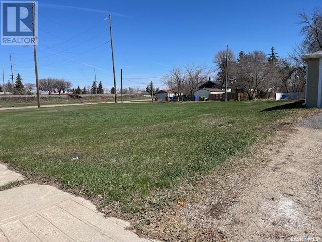 Photo 4 of 2017 York Street, Regina SK