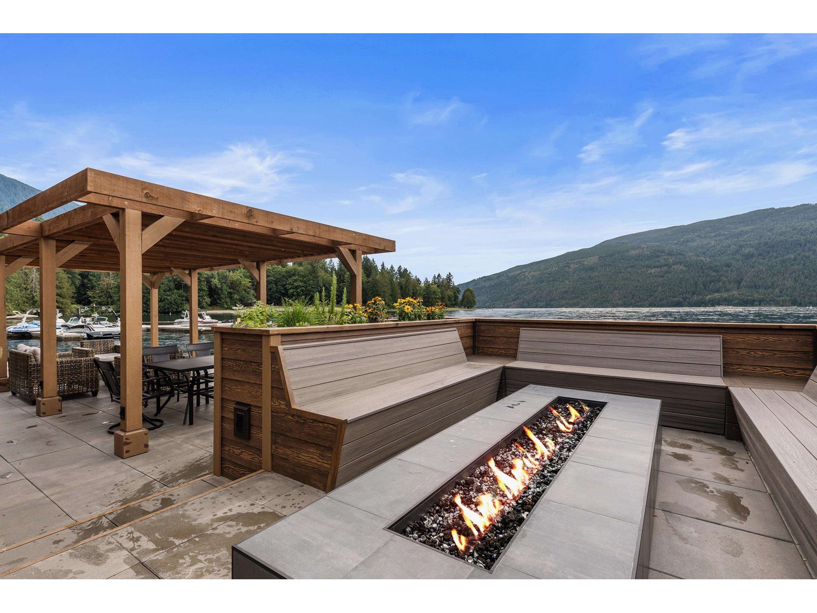 102 3175 COLUMBIA VALLEY ROAD, Cultus Lake North, Cultus Lake