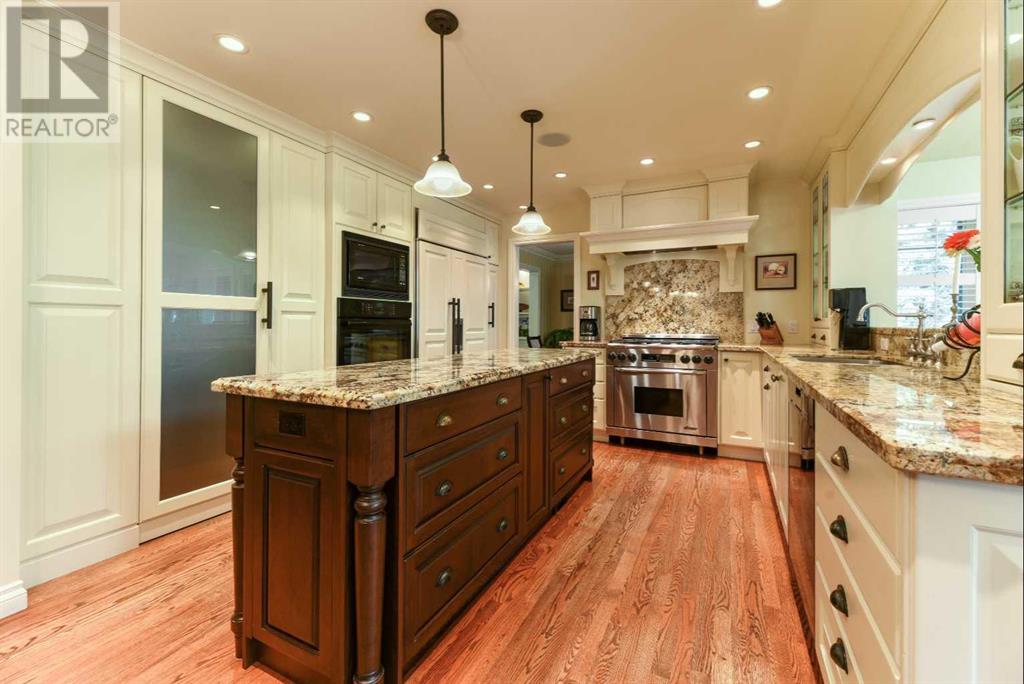Single Family House for Sale in  Livingstone Drive SW Lakeview Calgary 