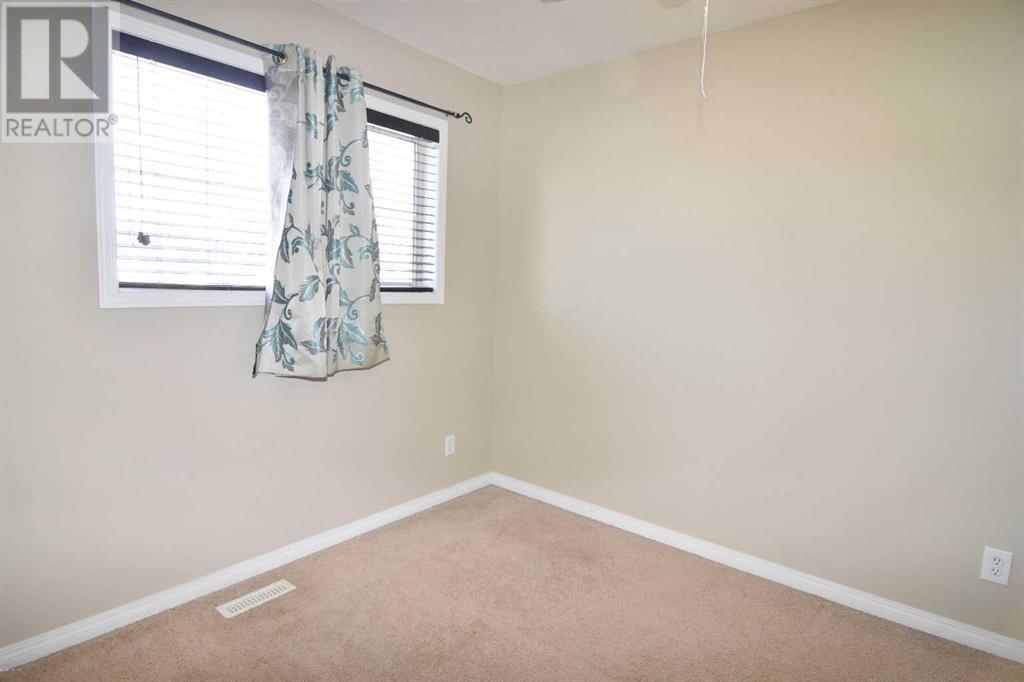 Single Family House for Sale in   Tarawood Lane NE Taradale Calgary 