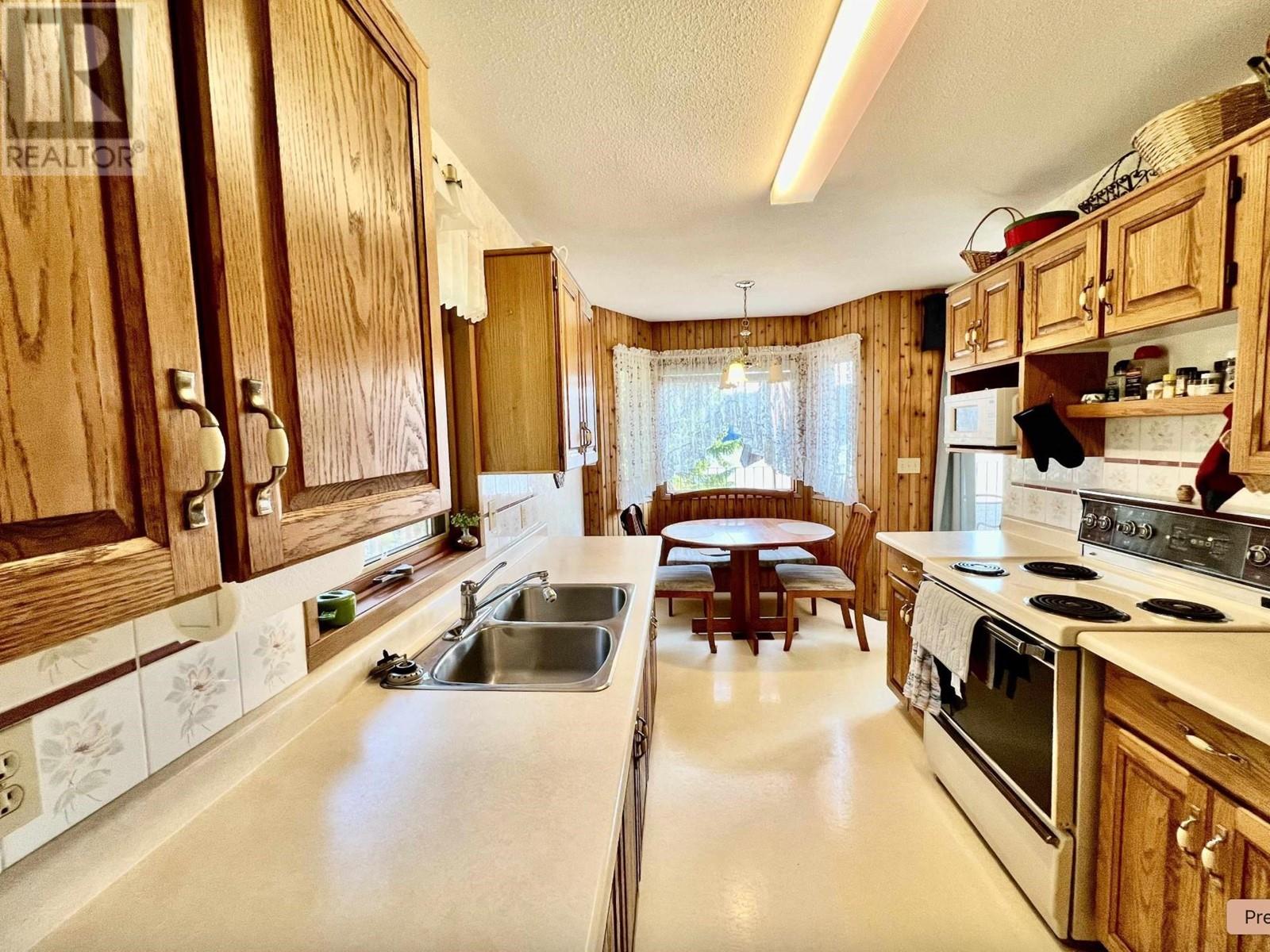 5790 TIMOTHY LAKE ROAD, Lac La Hache