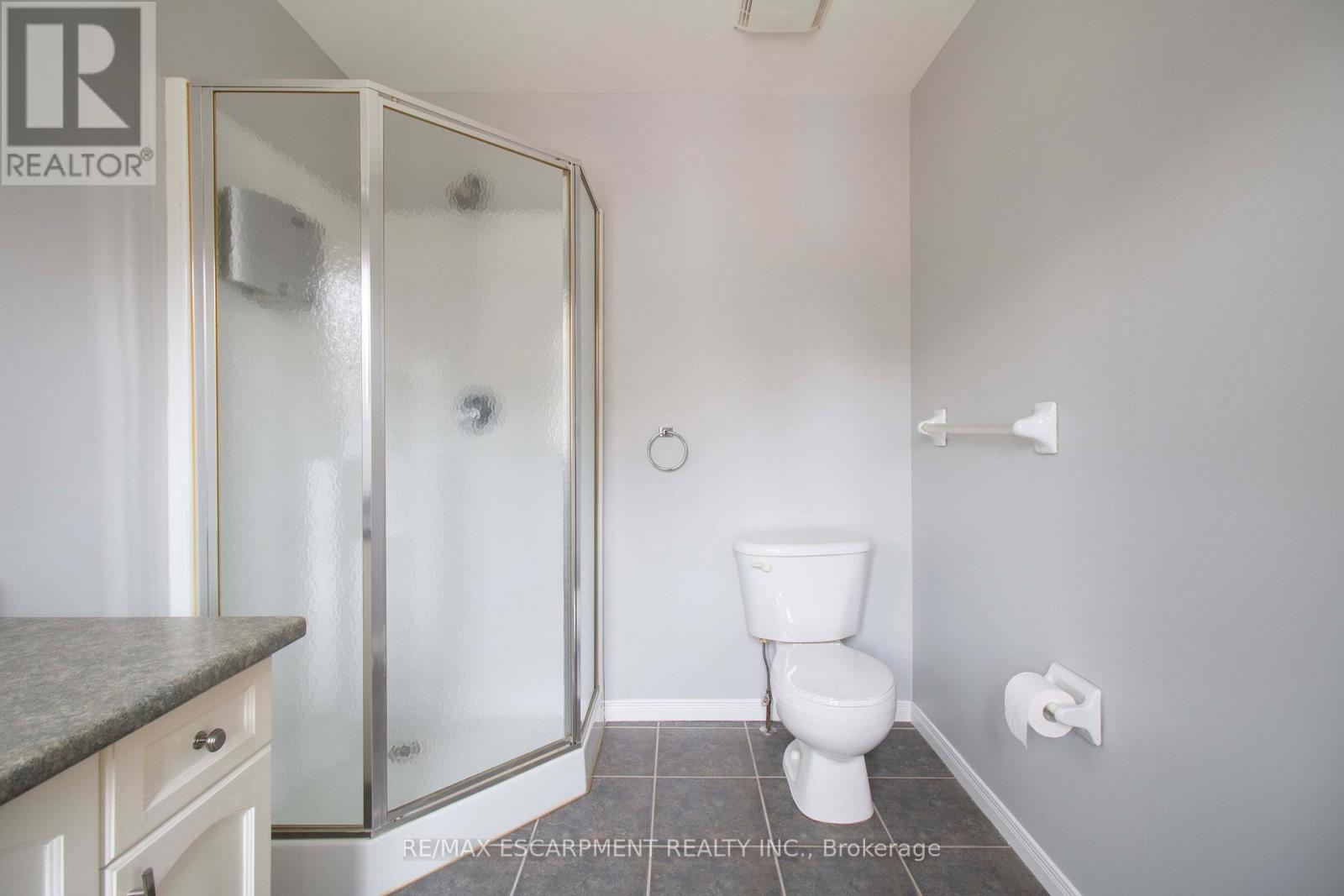 Single Family House for Sale in    SOUTHSIDE PLACE Hamilton (Mountview) 