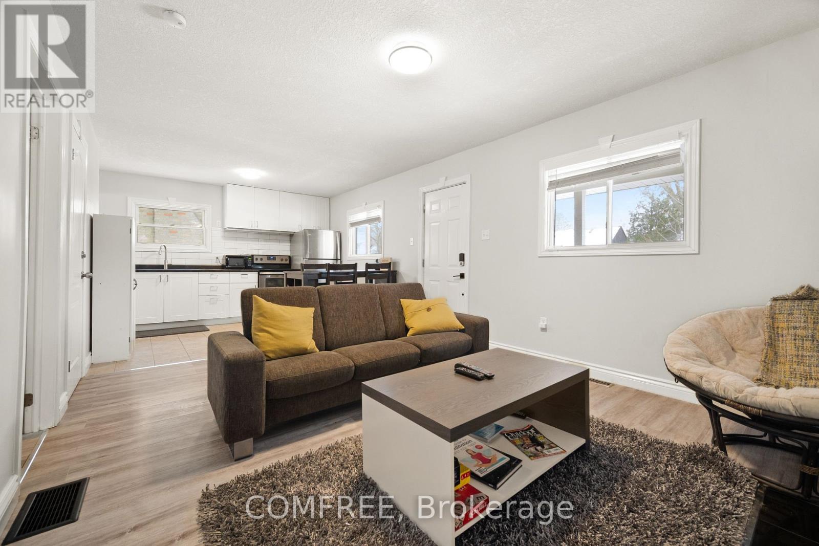 Photo 14 of 190 Rathowen Street, London North ON