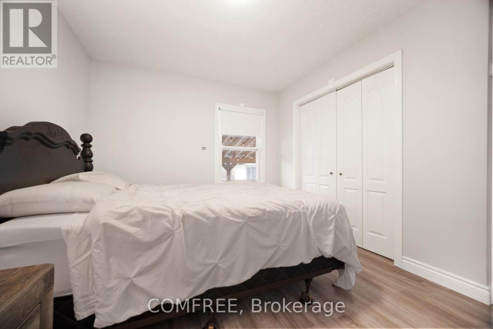Photo 9 of 190 Rathowen Street, London North ON