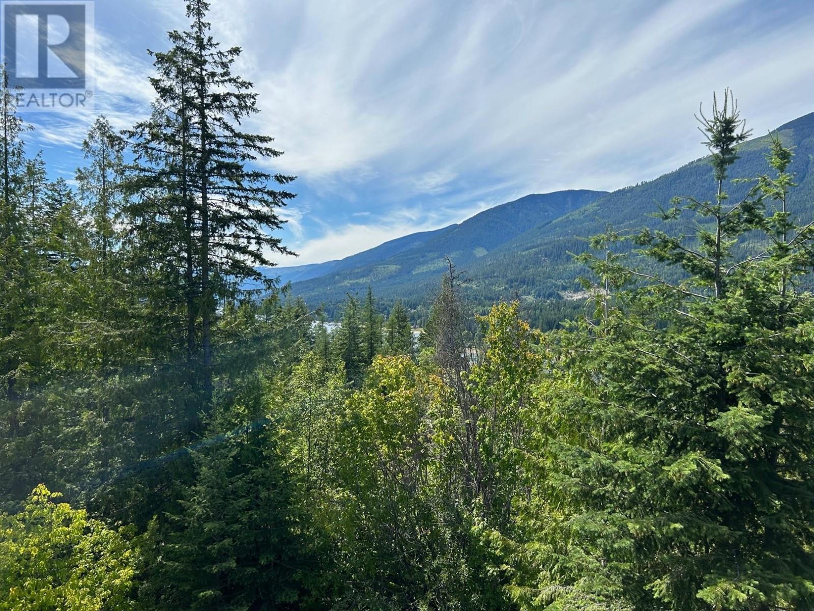245 Rainbow Ridge Road, Procter
