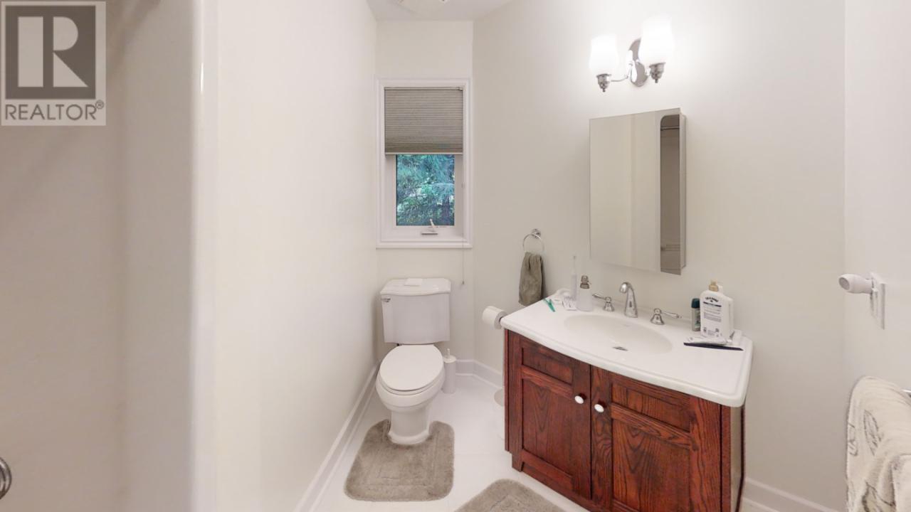 245 Rainbow Ridge Road, Procter