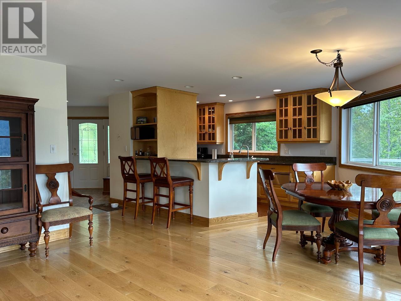 245 Rainbow Ridge Road, Procter