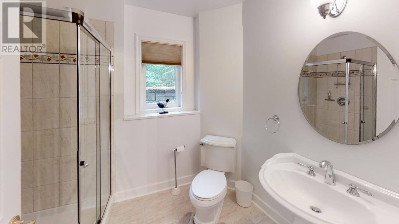 245 Rainbow Ridge Road, Procter