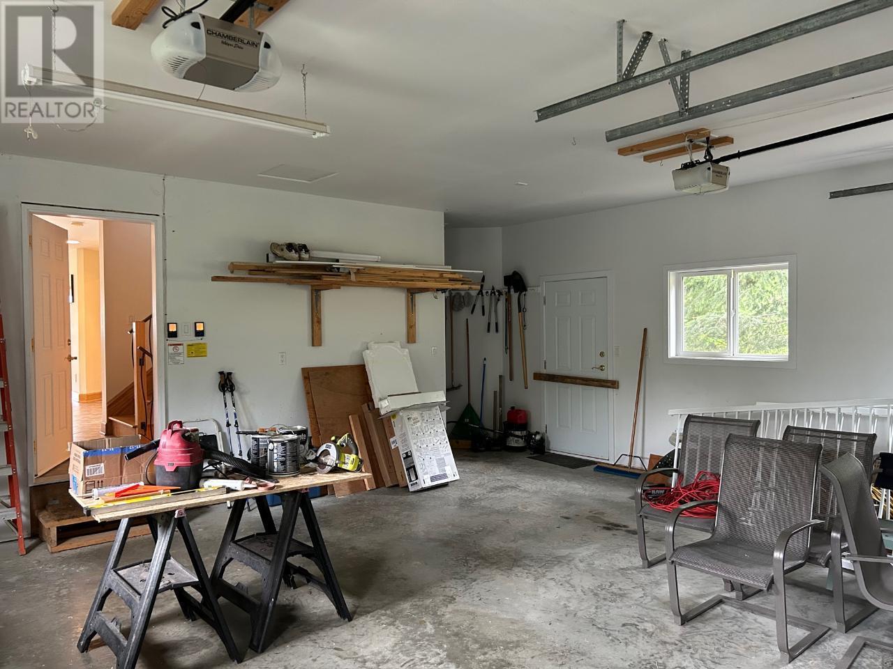 245 Rainbow Ridge Road, Procter