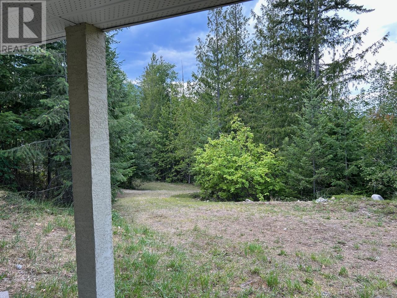245 Rainbow Ridge Road, Procter
