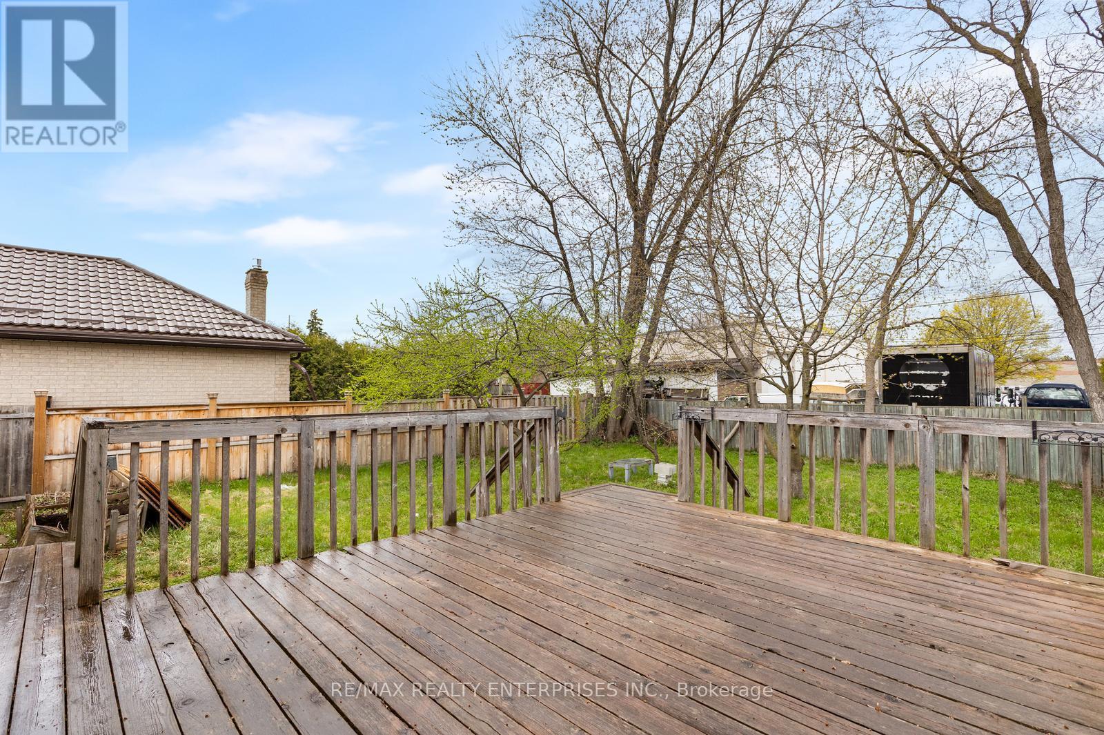 Photo 20 of 1099 Ogden Avenue, Mississauga ON