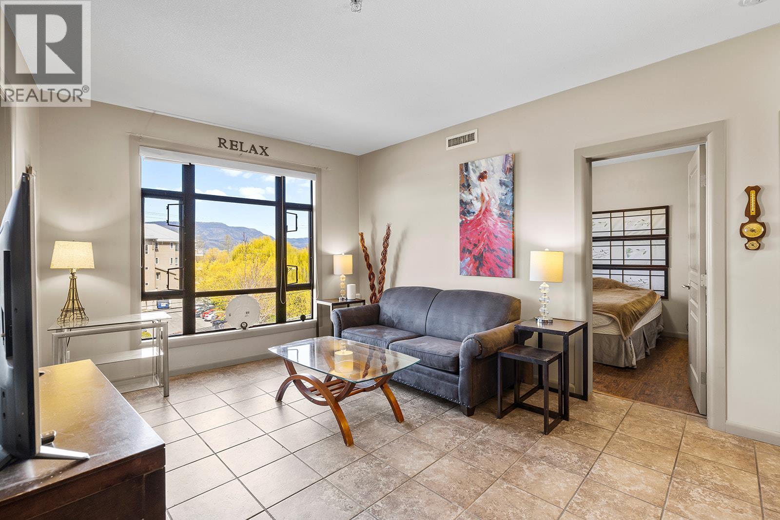 414 654 Cook Road, Kelowna