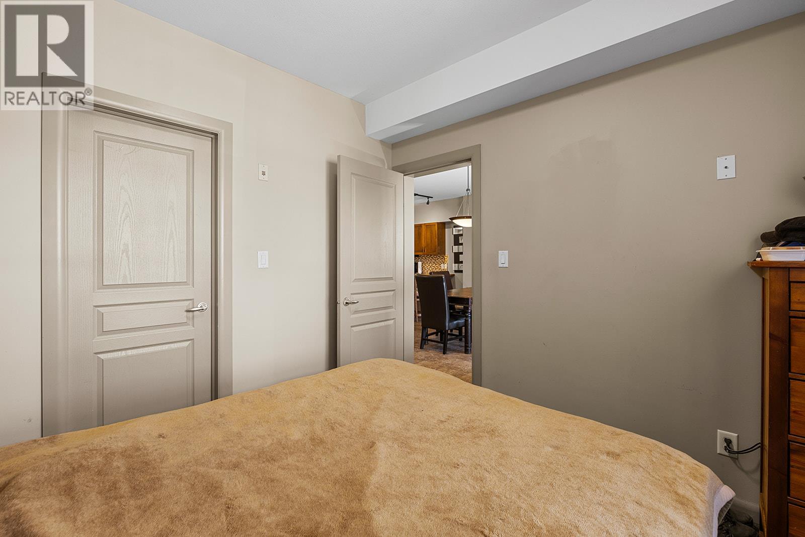414 654 Cook Road, Kelowna