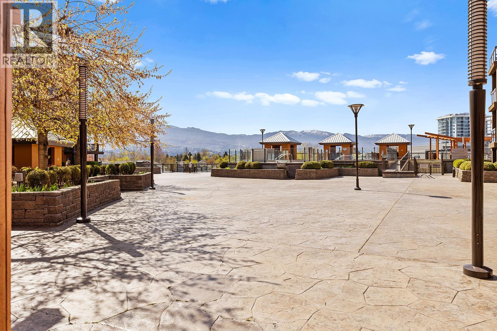 414 654 Cook Road, Kelowna