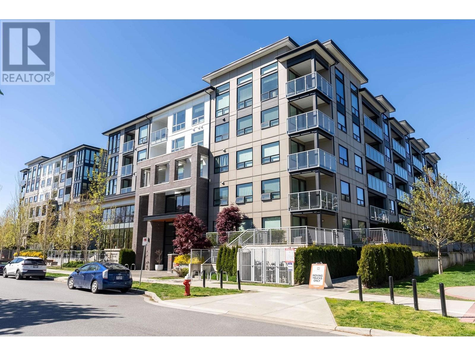Photo 1 of 327 9233 Odlin Road, Richmond BC