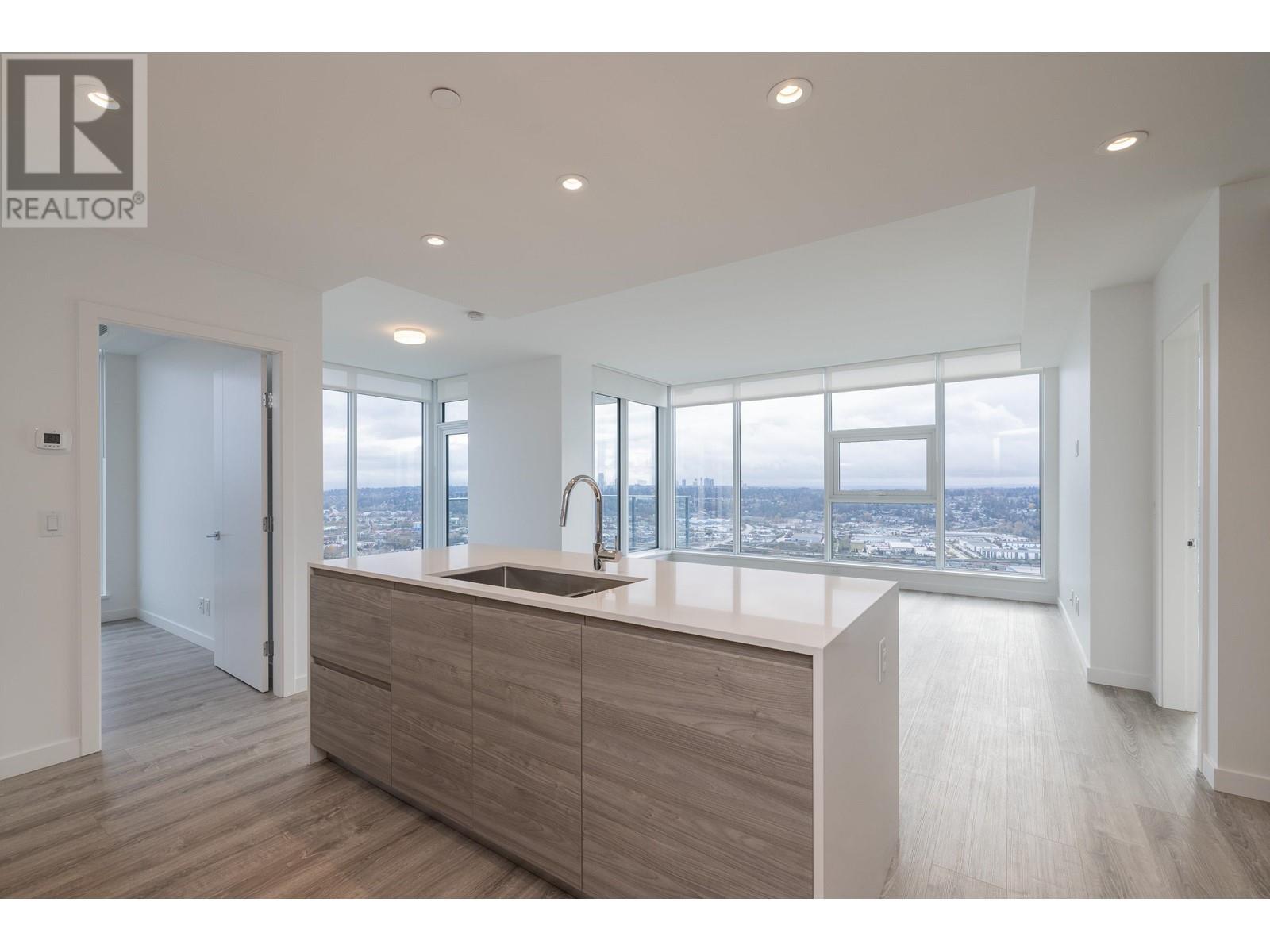 4505 680 QUAYSIDE DRIVE, New Westminster