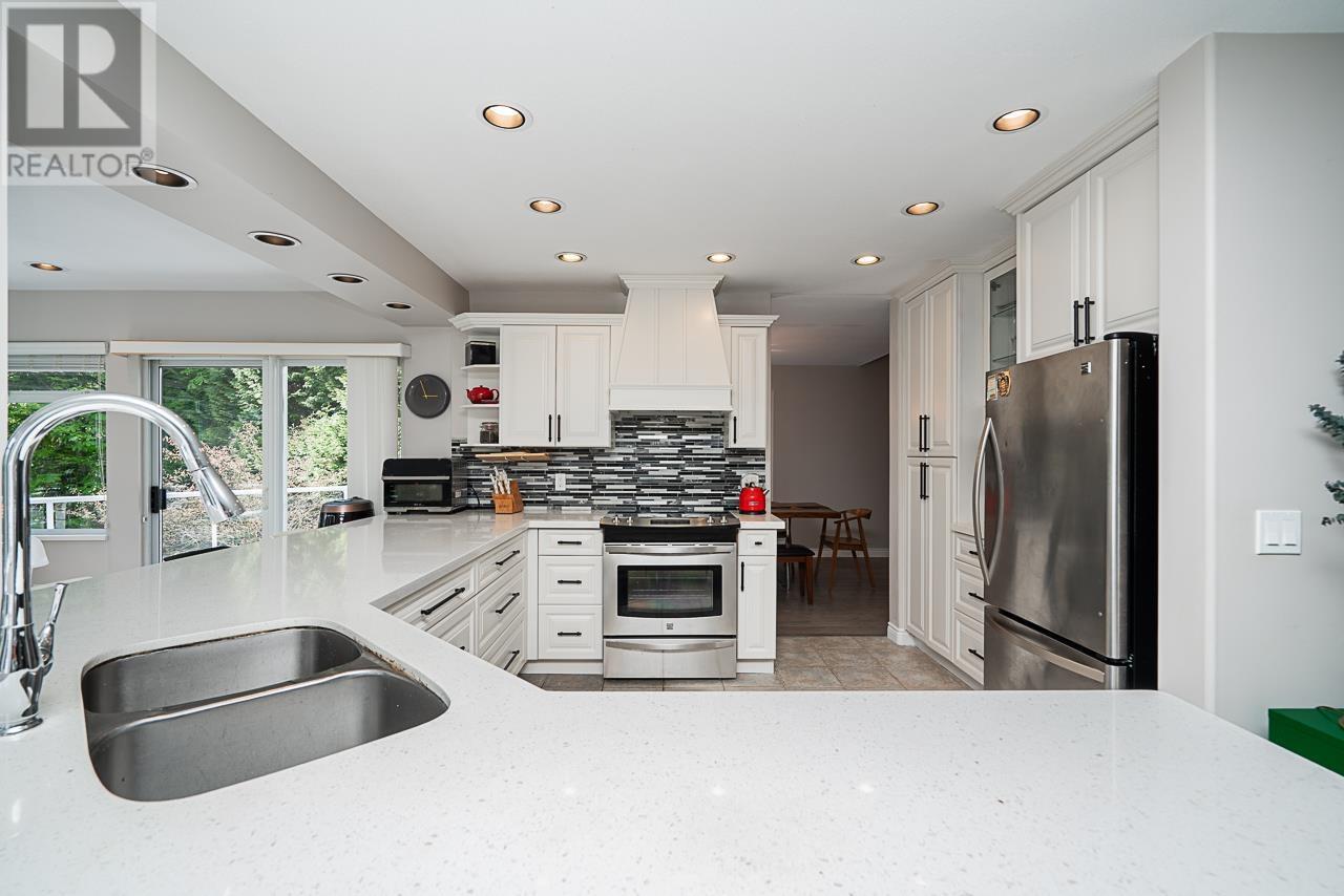 7 ASPEN COURT, Port Moody real estate listing R2998126