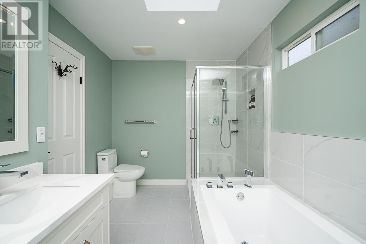 7 ASPEN COURT, Port Moody real estate listing R2998126