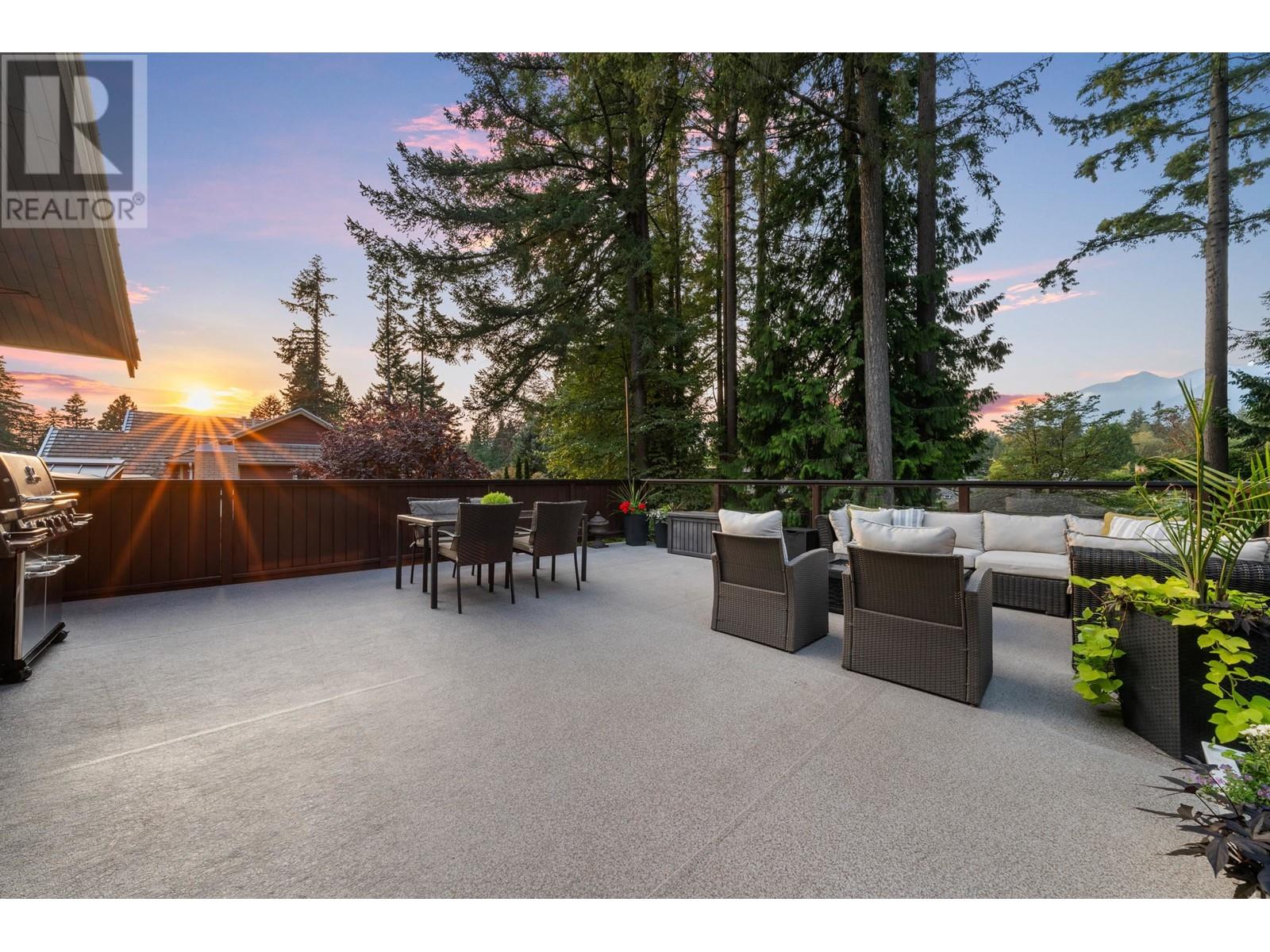 1264 W 21ST STREET, North Vancouver real estate listing R2998152