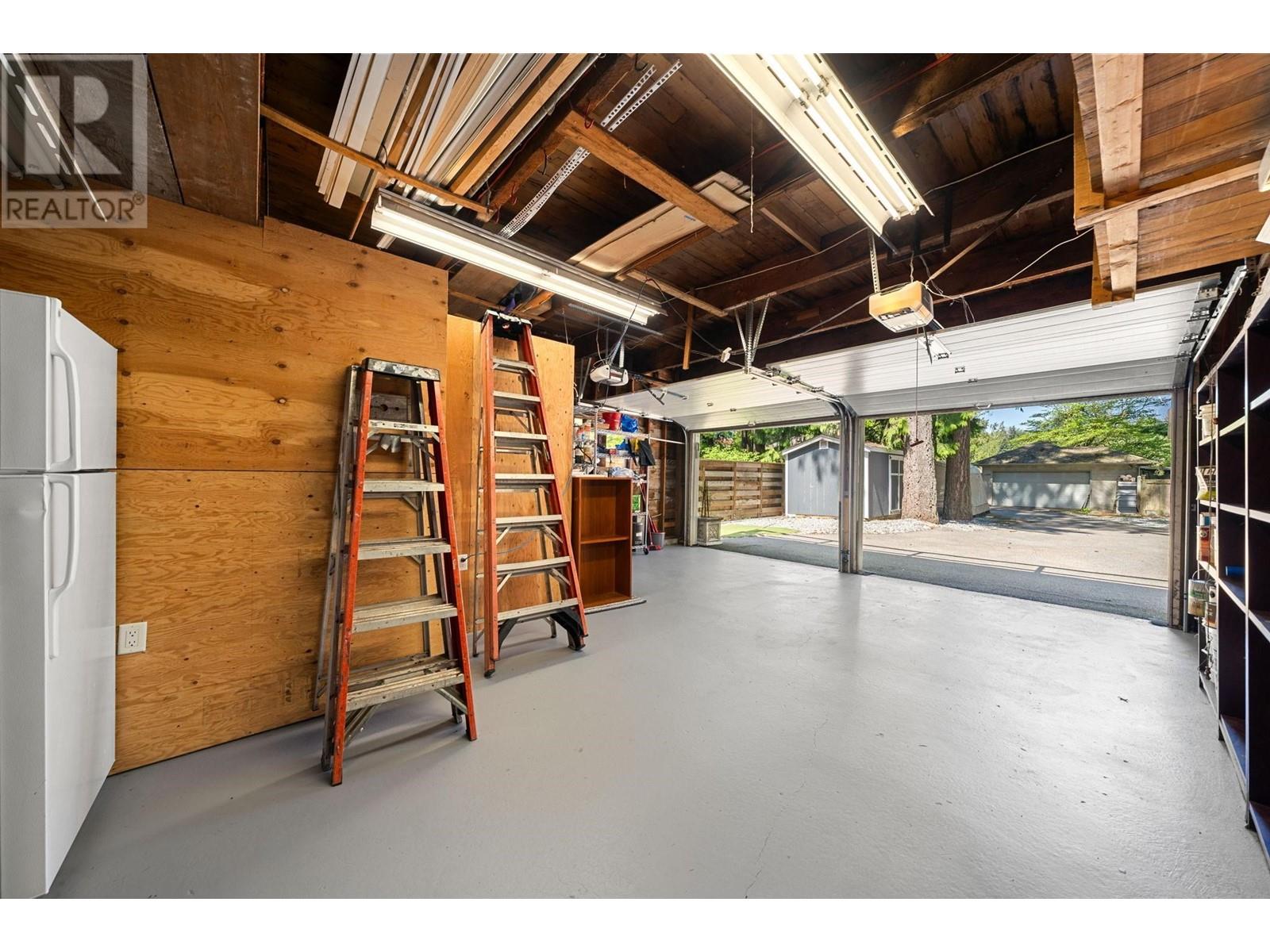 1264 W 21ST STREET, North Vancouver real estate listing R2998152