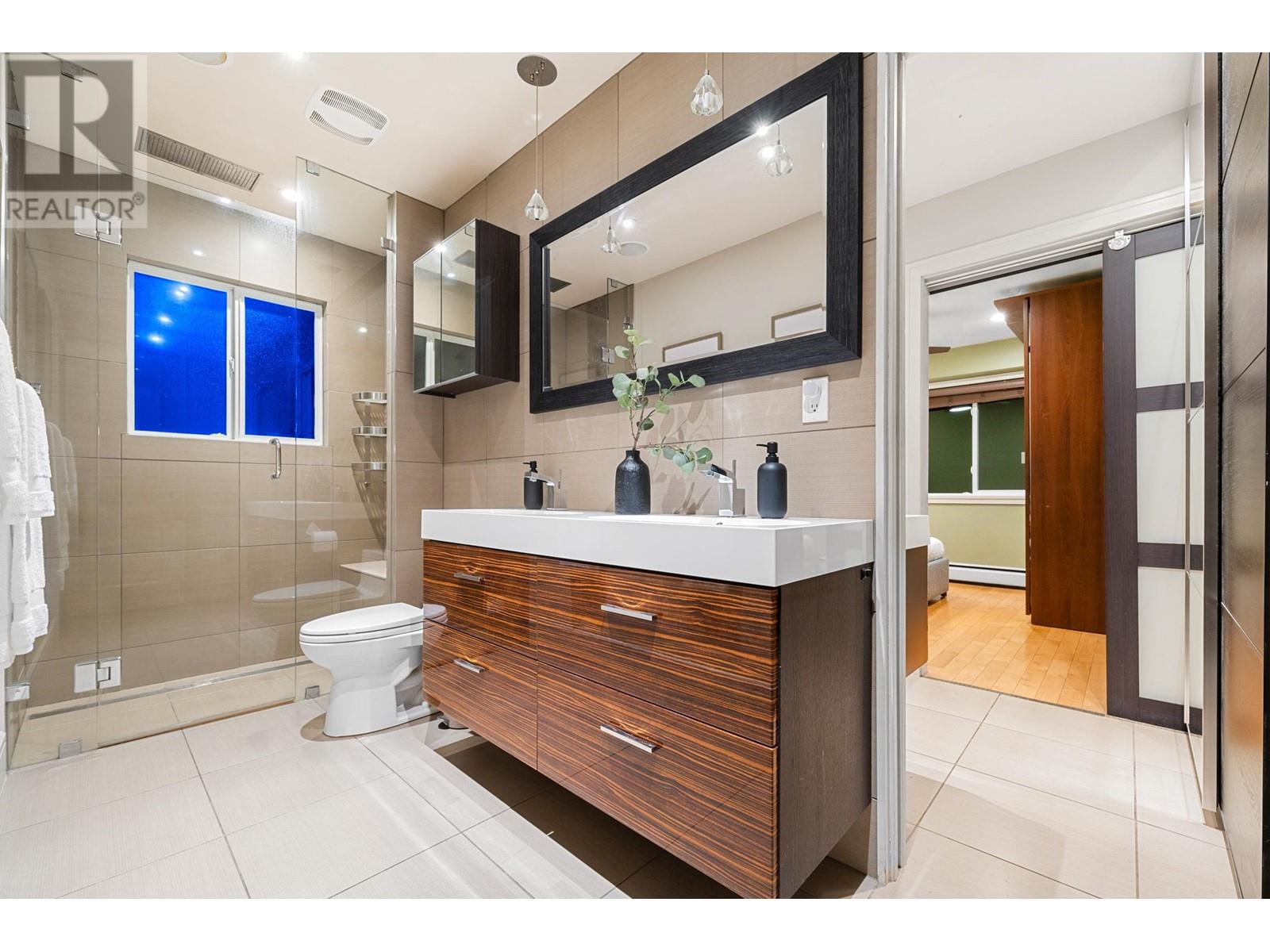 1264 W 21ST STREET, North Vancouver real estate listing R2998152