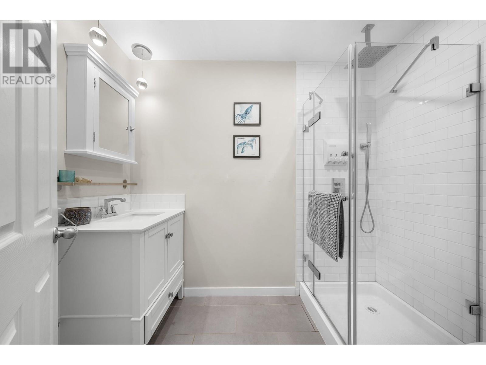 1264 W 21ST STREET, North Vancouver real estate listing R2998152