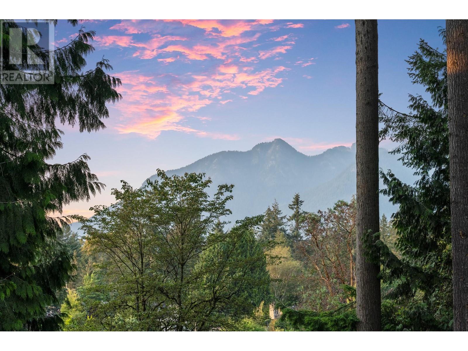 1264 W 21ST STREET, North Vancouver real estate listing R2998152