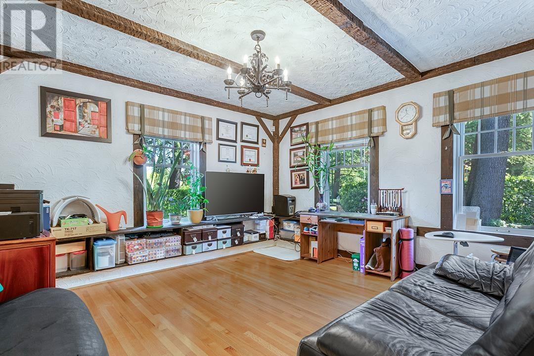 Photo 18 of 3439 Cedar Crescent, Vancouver BC