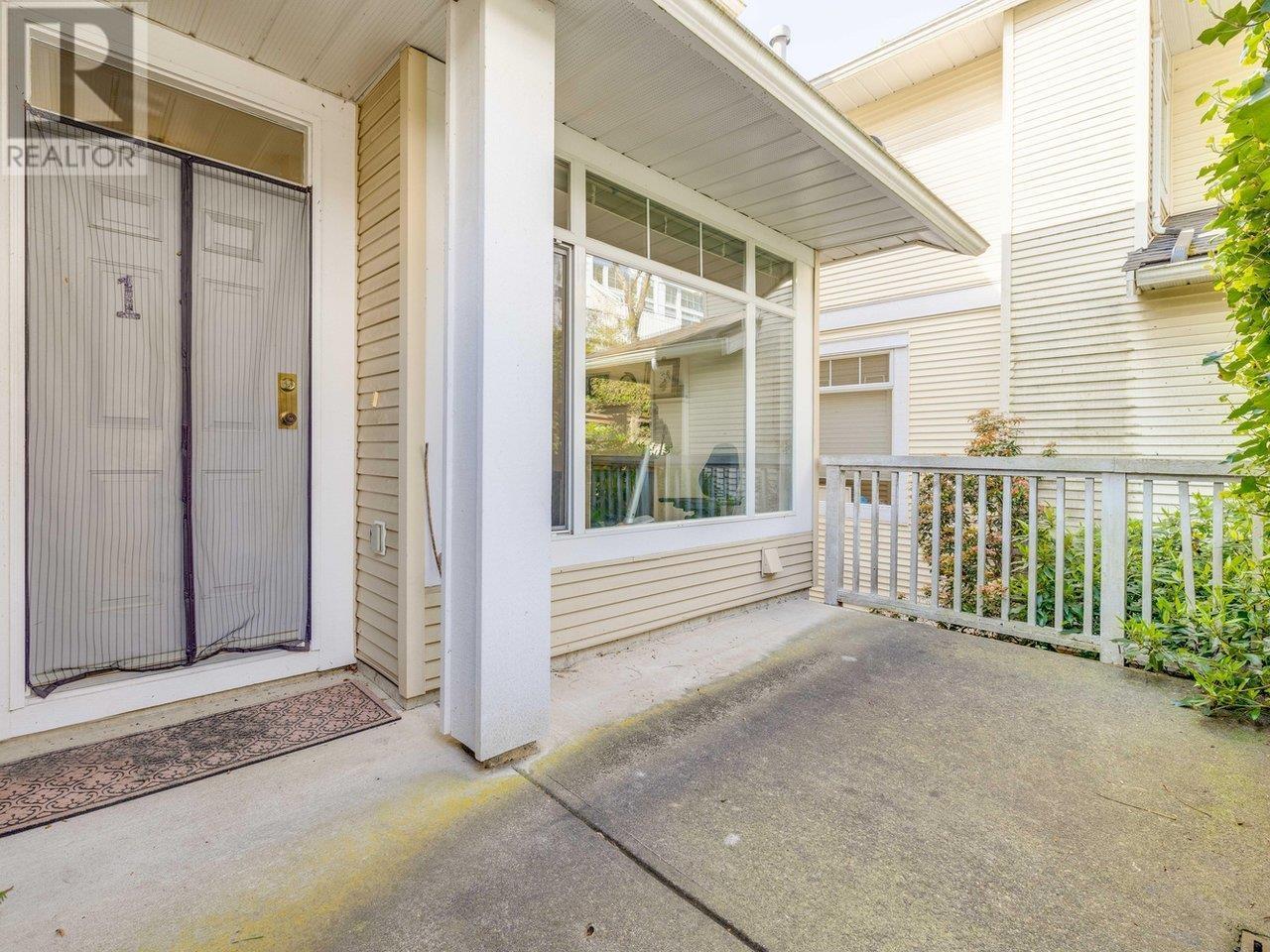 1 3576 RAINIER PLACE, Vancouver