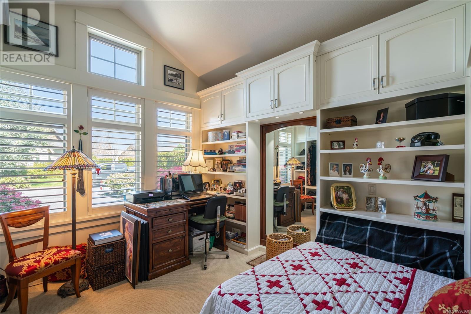 Photo 18 of 532 Eaglewood Crt, Qualicum Beach BC
