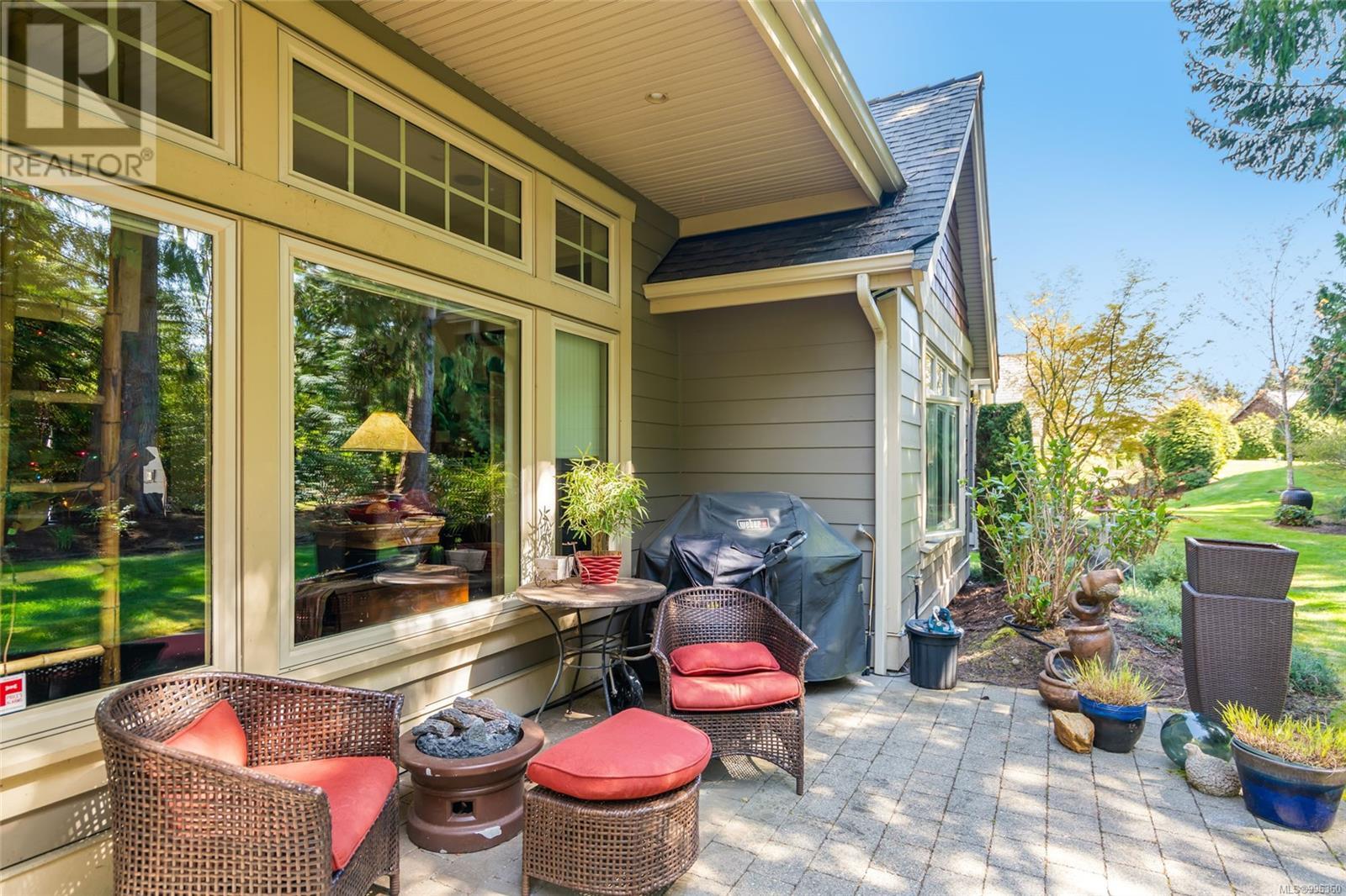Photo 35 of 532 Eaglewood Crt, Qualicum Beach BC