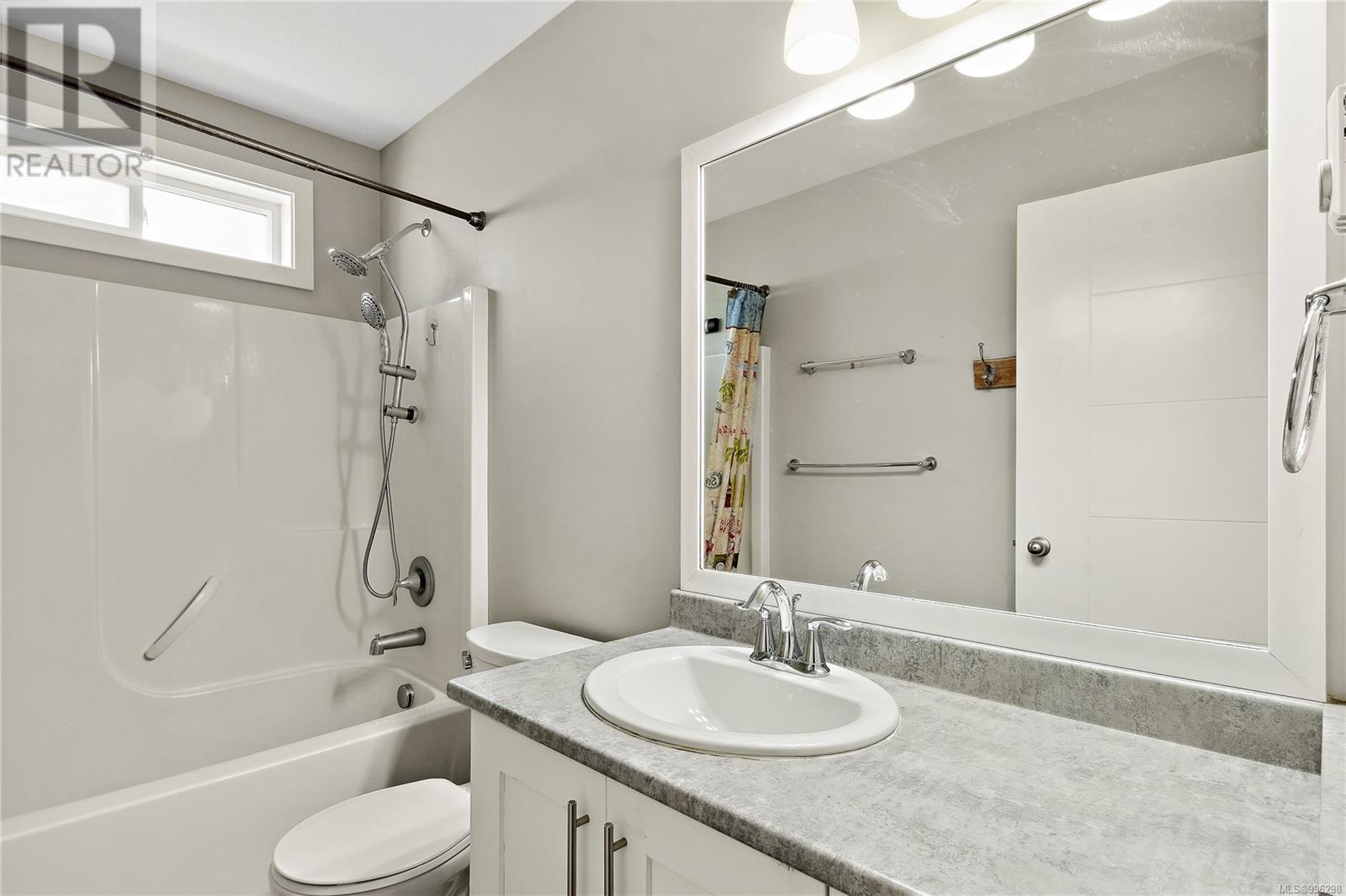 541 Marisa St, Nanaimo