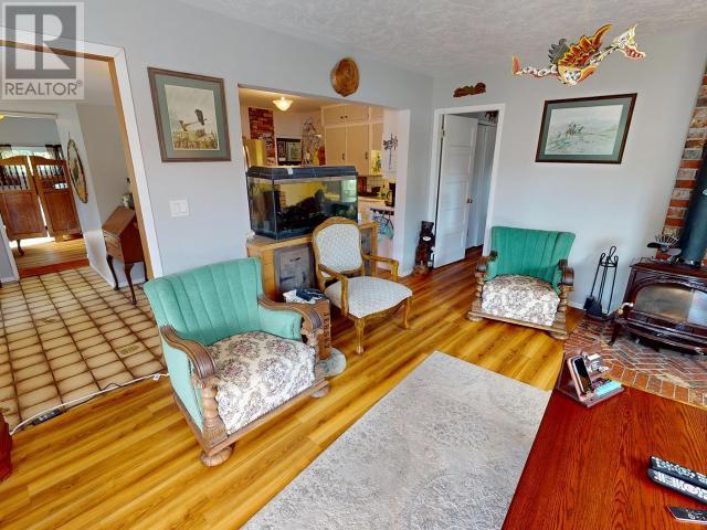12328 HIGHWAY 101, Powell River