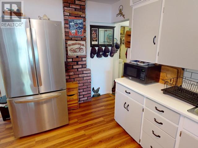 12328 HIGHWAY 101, Powell River